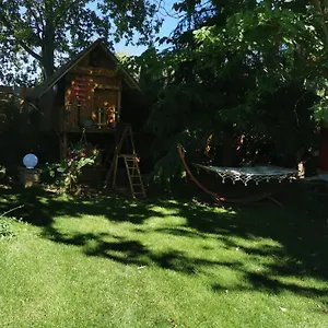 Appartement Roulotte Hope-le Jardin De Mia